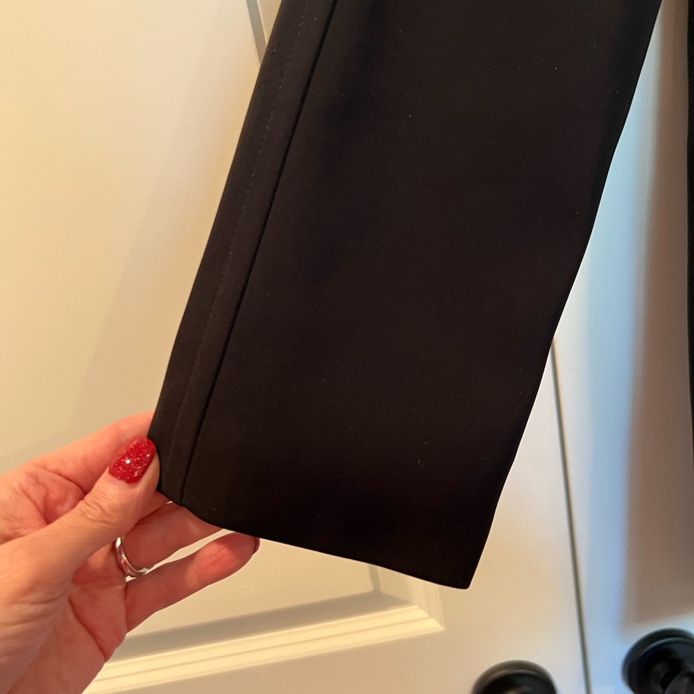 London fog hooded rain jacket in black. Small petite. - Picture 5 of 11